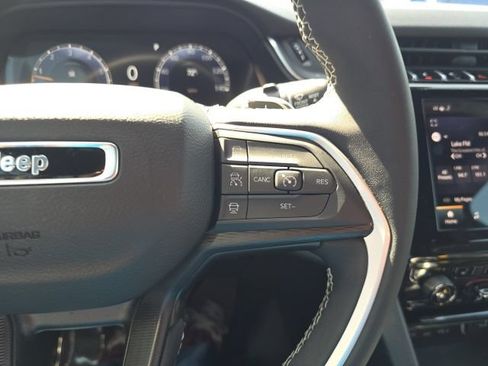 Used 2025 Jeep Grand Cherokee L Laredo AWD/4WD image 15