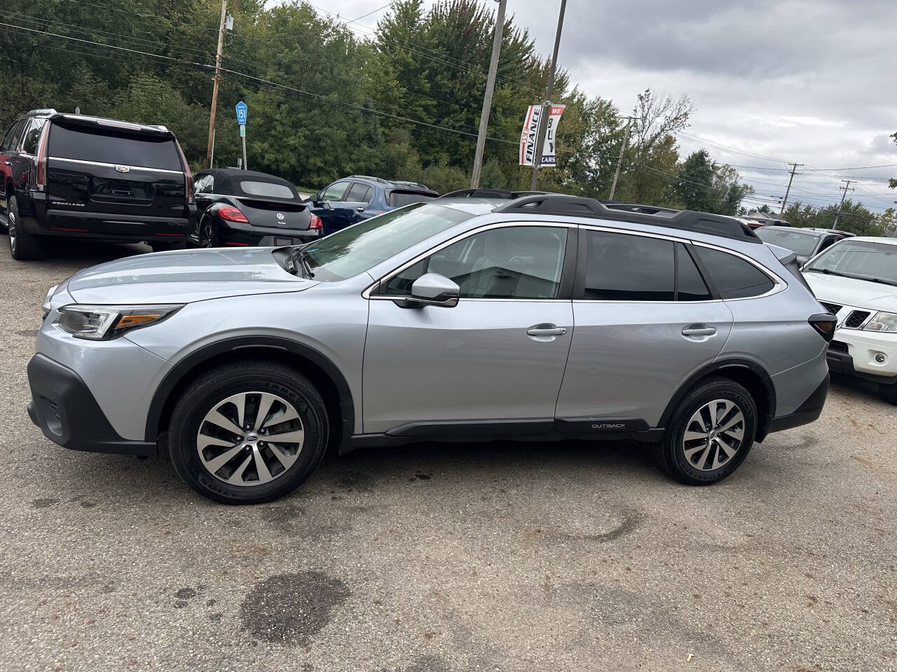 Used 2020 Subaru Outback Premium AWD/4WD image 3