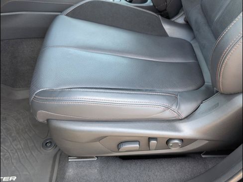 Used 2025 Subaru Forester Touring AWD/4WD image 10
