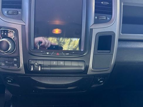 Used 2015 RAM 1500 Express AWD/4WD image 8