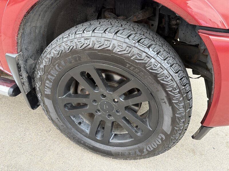 Used 2013 Nissan Titan S AWD/4WD image 8