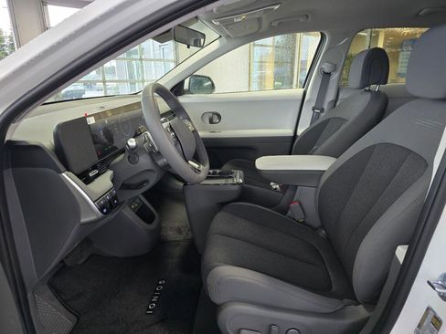 New 2026 Hyundai Ioniq 5 SE image 20