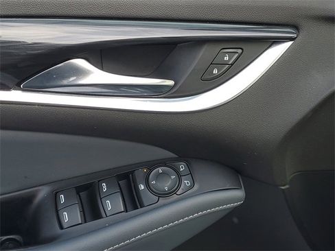 Certified 2022 Buick Enclave Essence w/ Experience Buick Package image 17