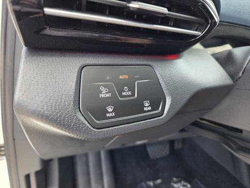 Used 2024 Volkswagen ID.4 S RWD image 23