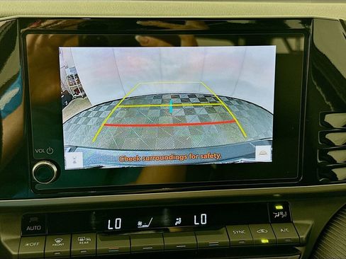 Certified 2025 Toyota Camry SE w/ Convenience Package image 15