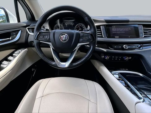 Used 2023 Buick Enclave Essence FWD image 6