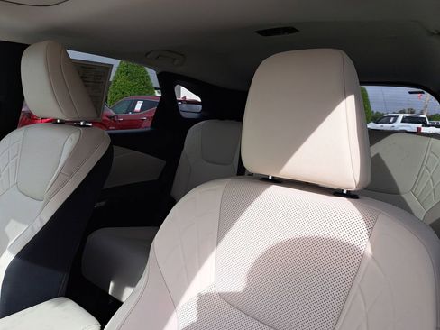 Used 2024 Lexus RX 350 Premium image 17