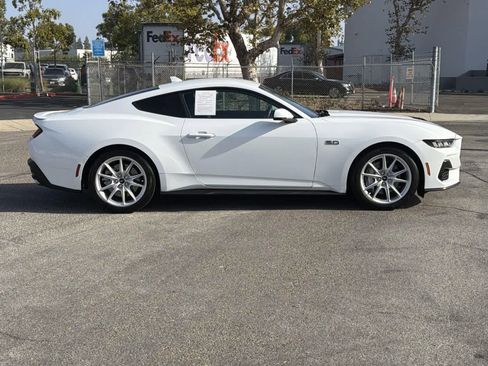 Used 2024 Ford Mustang GT Premium image 3