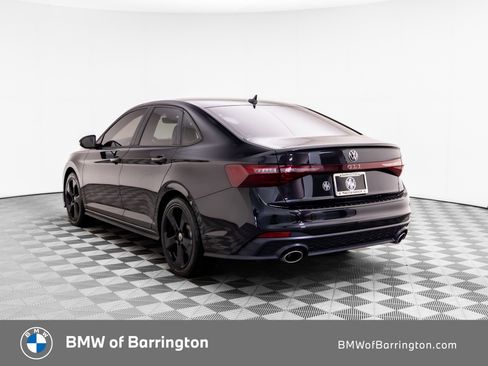 Used 2025 Volkswagen Jetta GLI Autobahn FWD image 3