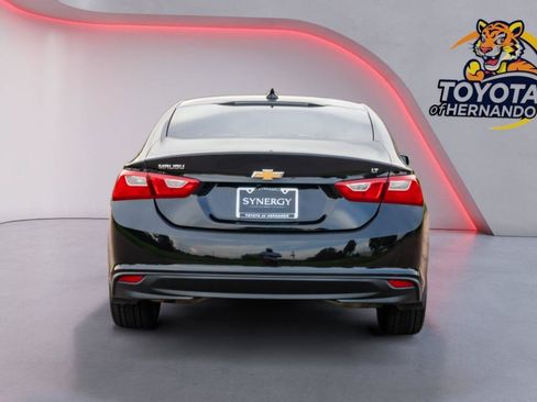 Used 2018 Chevrolet Malibu LT FWD image 6