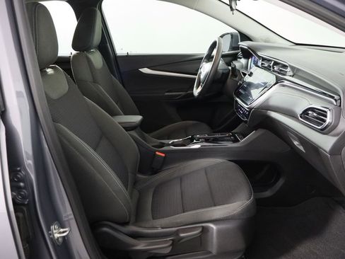 Used 2022 Chevrolet Bolt EUV LT w/ Driver Confidence Package image 19