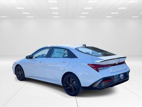 New 2026 Hyundai Elantra SEL Sport w/ Cargo Package image 4