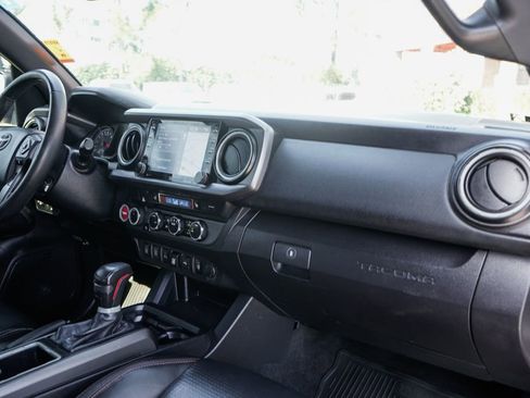 Used 2020 Toyota Tacoma TRD Pro image 41