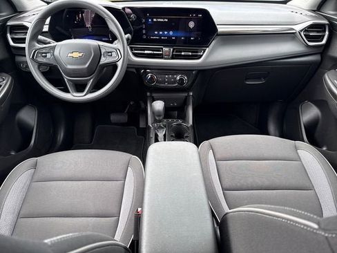 Used 2025 Chevrolet TrailBlazer LT FWD image 13