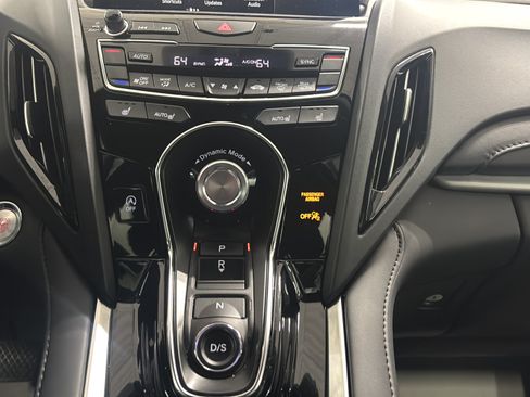 Used 2024 Acura RDX SH-AWD image 26
