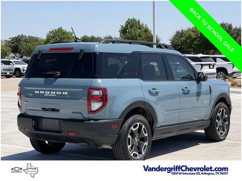 Used 2023 Ford Bronco Sport Outer Banks AWD/4WD image 4