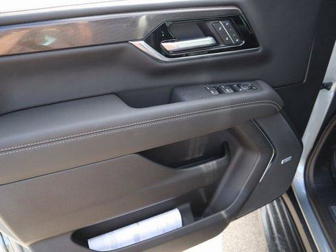 New 2026 GMC Yukon XL Elevation image 23