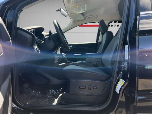 Used 2018 Ford Escape SE w/ SE Sync 3 Package image 9