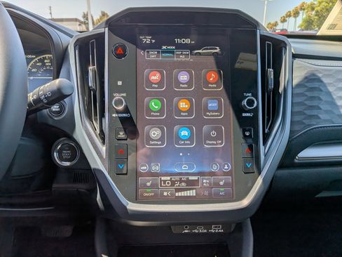 Certified 2025 Subaru Forester Premium AWD/4WD image 19