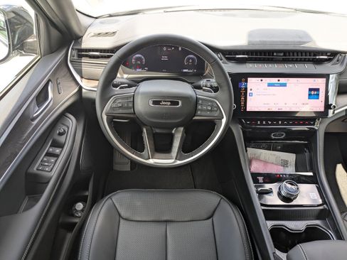 New 2026 Jeep Grand Cherokee L Limited AWD/4WD image 15