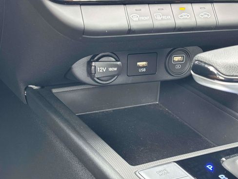 Certified 2023 Hyundai Elantra SEL w/ Preferred Accessory Package FWD image 22