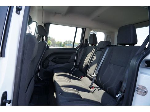 Used 2016 Ford Transit Connect XLT image 19