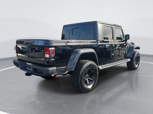 Used 2021 Jeep Gladiator Willys image 3