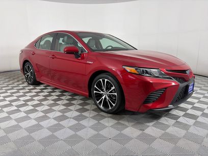 Used 2020 Toyota Camry SE w/ Carpet Mat Package