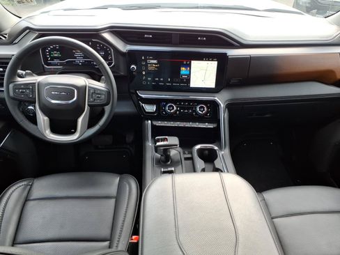 Used 2024 GMC Sierra 1500 Denali w/ Denali Reserve Package AWD/4WD image 12