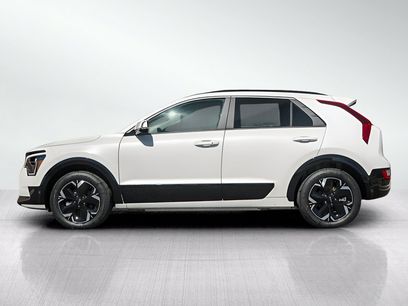 New 2026 Kia Niro Wind w/ Wind Preserve Package