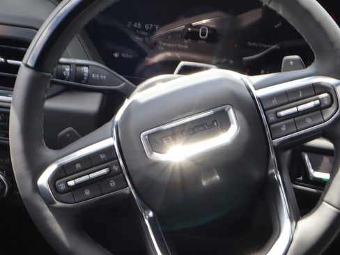 New 2026 GMC Yukon Denali AWD/4WD image 14
