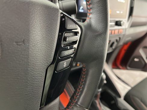 Used 2025 Nissan Frontier Pro-X w/ Pro Convenience Package RWD image 17