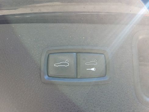 Used 2018 Porsche Macan S image 19