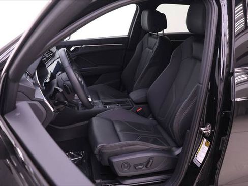 Certified 2023 Audi Q3 2.0T Premium Plus w/ Premium Plus Package AWD/4WD image 7