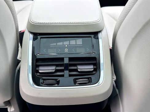 Used 2023 Volvo XC90 B5 Core w/ Protection Package image 27