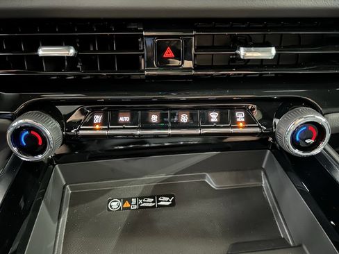 New 2026 Chevrolet Tahoe LT w/ Comfort Package AWD/4WD image 37
