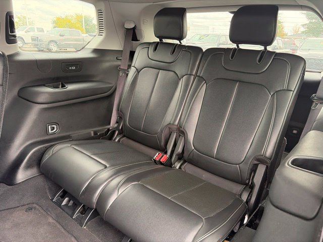 Used 2023 Jeep Grand Cherokee L Limited w/ Luxury Tech Group II AWD/4WD image 6