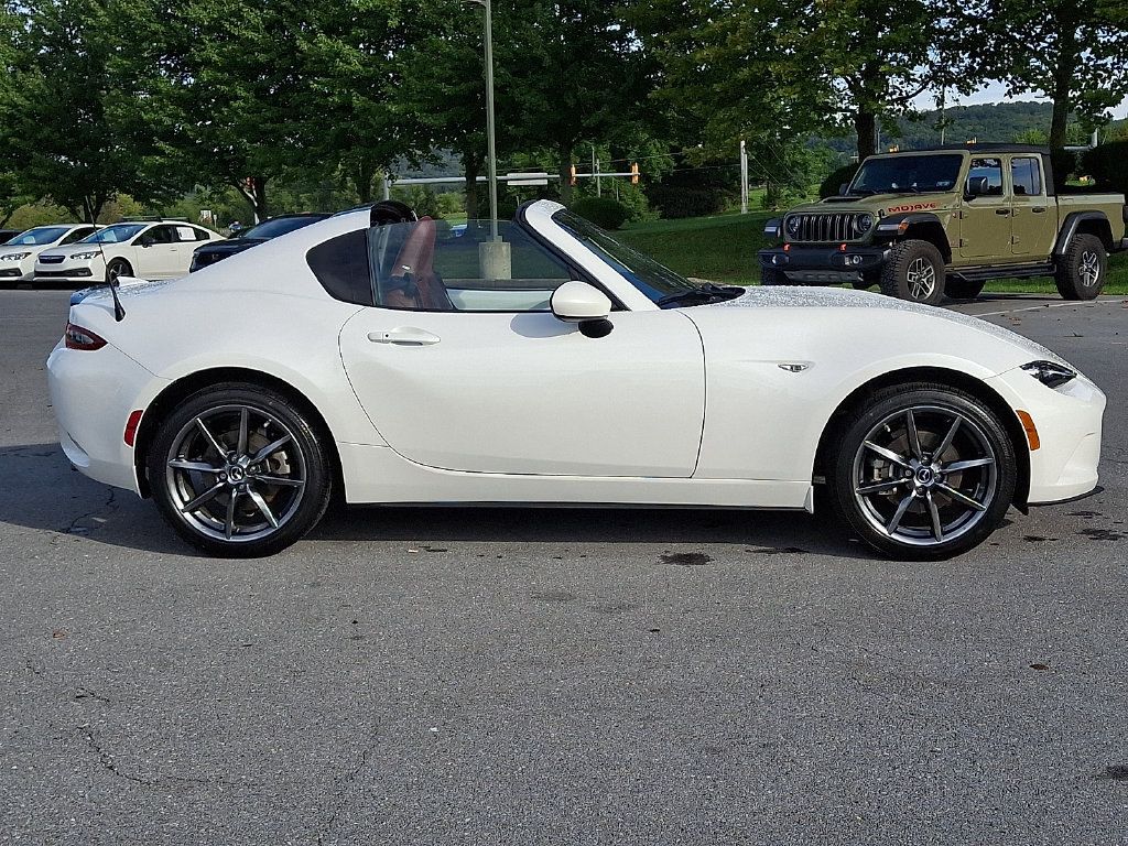 Used 2020 MAZDA MX-5 Miata RF Grand Touring RWD image 11