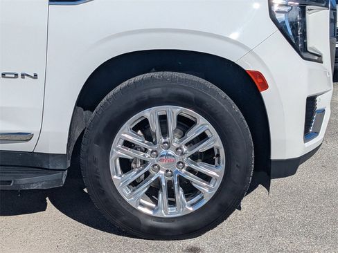 Used 2023 GMC Yukon SLT image 10