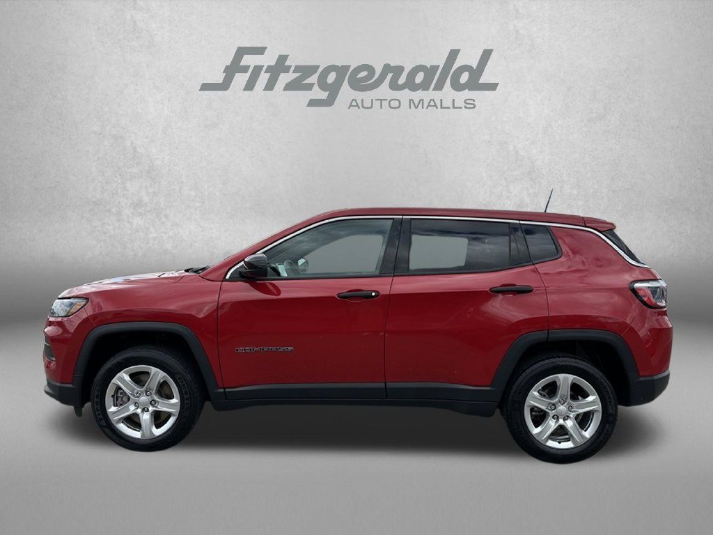 Used 2023 Jeep Compass Sport AWD/4WD image 8