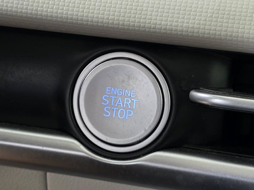 Used 2025 Hyundai Tucson SEL FWD image 16
