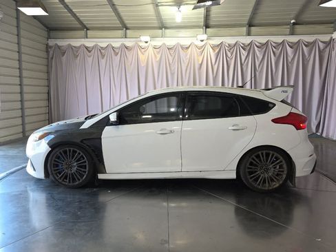 Used 2017 Ford Focus RS AWD/4WD image 6
