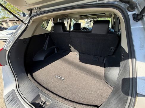 Used 2012 Nissan Rogue SL AWD/4WD image 18