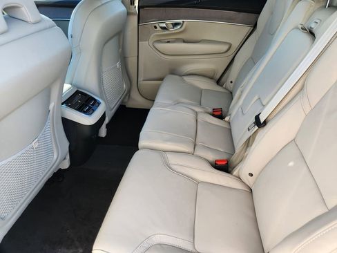 New 2026 Volvo XC90 B6 Ultra w/ Protection Package AWD/4WD image 18