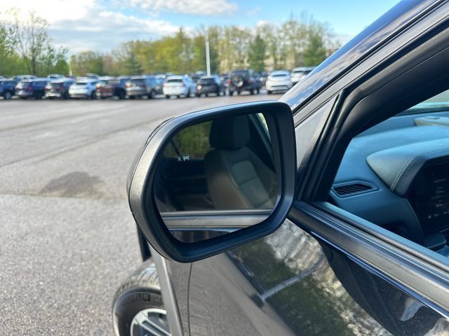 Used 2025 GMC Terrain Elevation AWD/4WD image 16