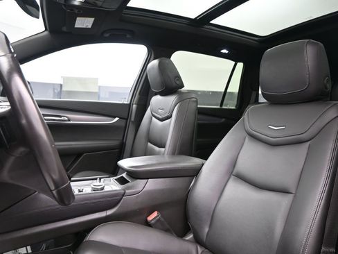 Used 2024 Cadillac XT6 Luxury w/ LPO, Floor Liner Package AWD/4WD image 12
