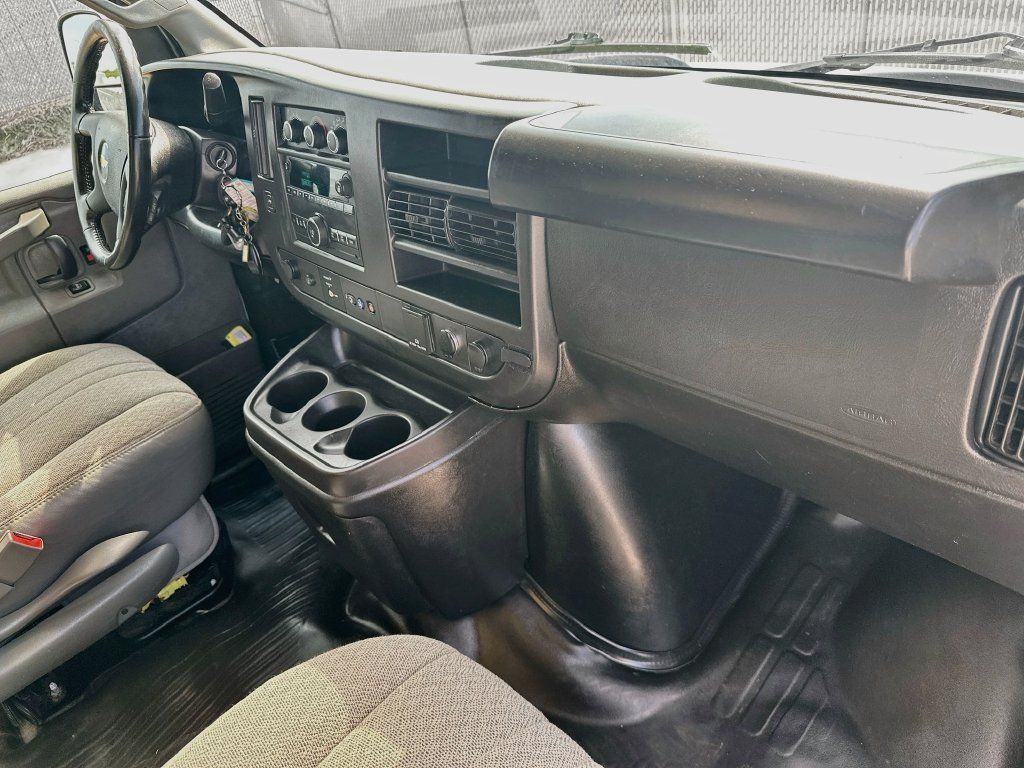 Used 2023 Chevrolet Express 3500 w/ Power Convenience Package RWD image 25