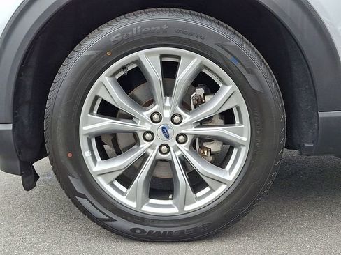 Used 2023 Ford Explorer Limited image 8