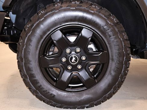 Certified 2022 Ford Bronco Black Diamond AWD/4WD image 35