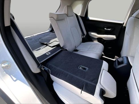 Certified 2023 Honda HR-V LX image 20